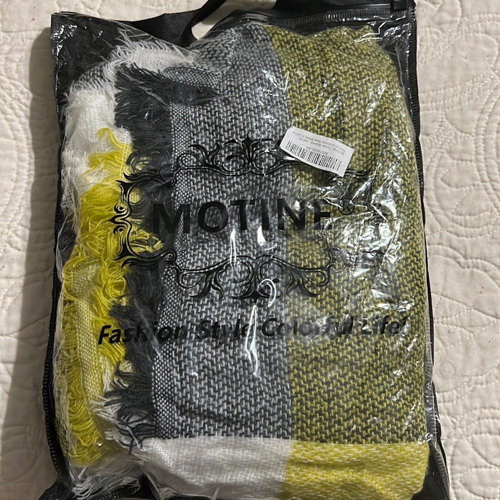 Motine fashion blanket/ wrap